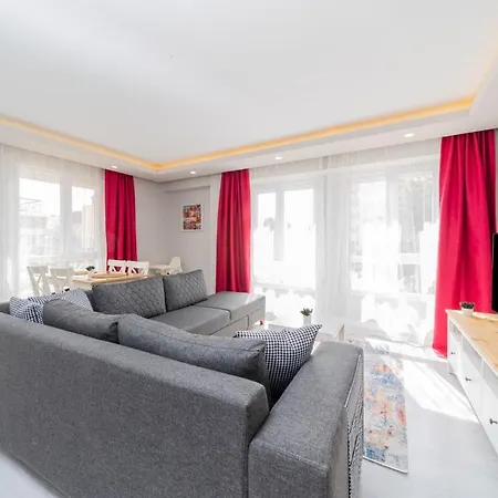Modern And Fully Furnished Flat In Apartment Antalya